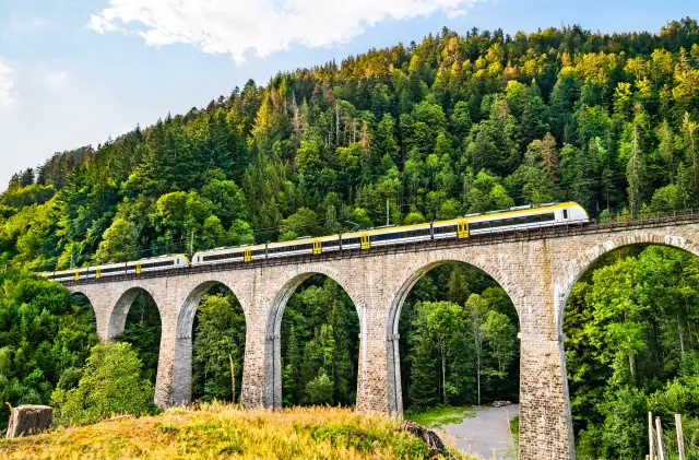 Direkt an der Ravennaschlucht