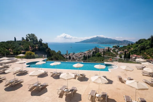 Lush 7-night Zante holiday at 4⭐️ adults-only hotel 🔞🇬🇷