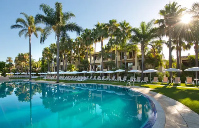 🌴 Marbella late season escape: 4 nights + flights ✈️☀️