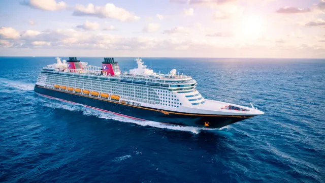 Transatlantic late summer 13-night Disney cruise 🛳️⚓