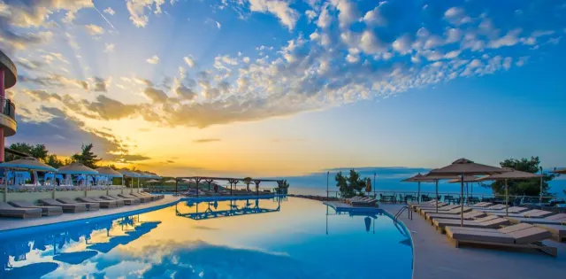 5* Griechenland-Luxus mit mega Infinitypool 😱