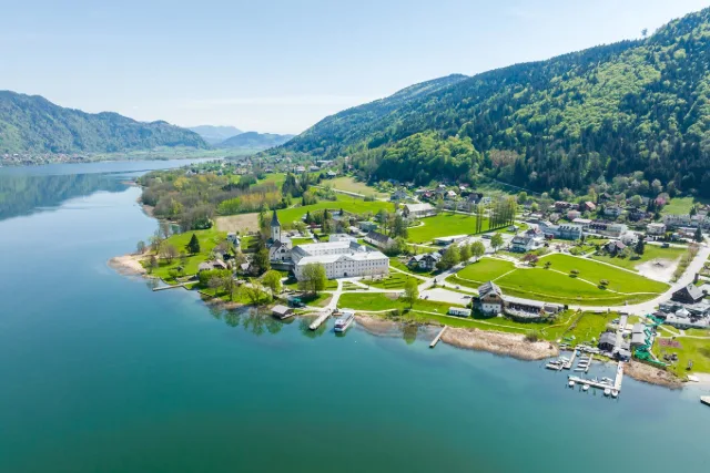 Abkühlung am Ossiacher See