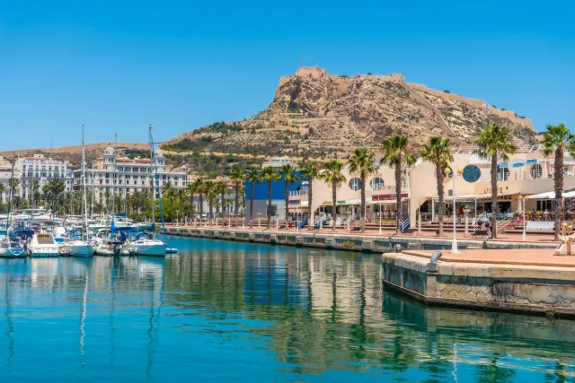 Alicante 3-night mini-break for a pinch 🤏🇪🇸💃