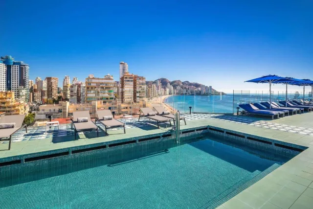 Benidorm half-board holiday in beach hotel with rooftop pool & bar 😍🌴🥂