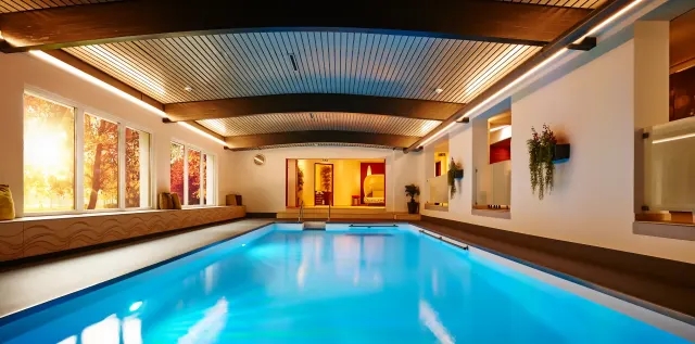 Entspannt in einer 2.200 m² Wellnessoase 😍