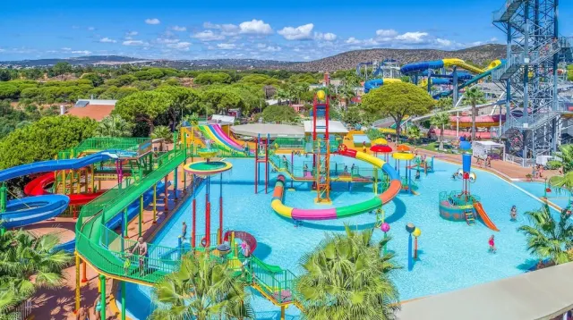 Family holiday at this epic hotel with it's own waterpark 🤩💦