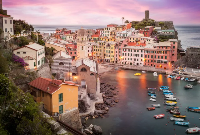Italy: Cinque Terre stunning mini break 🇮🇹🍝🍋🍸🛵