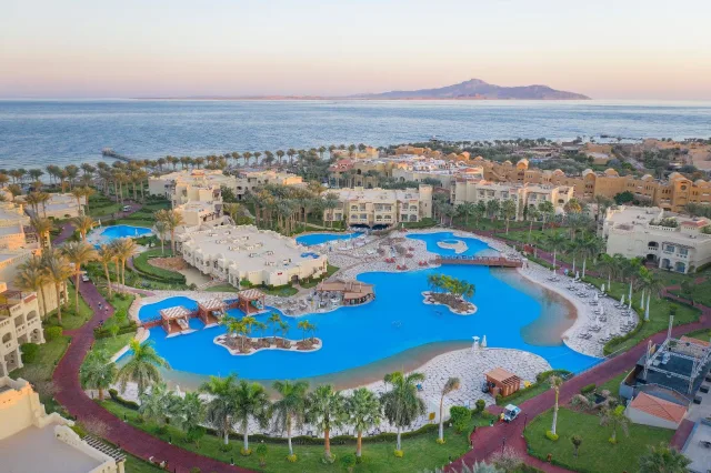 Stunning adults-only 5⭐️ all-inclusive Egypt holiday ✨